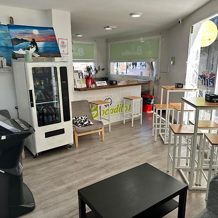 Be Happy Hostel Nerja Extérieur photo