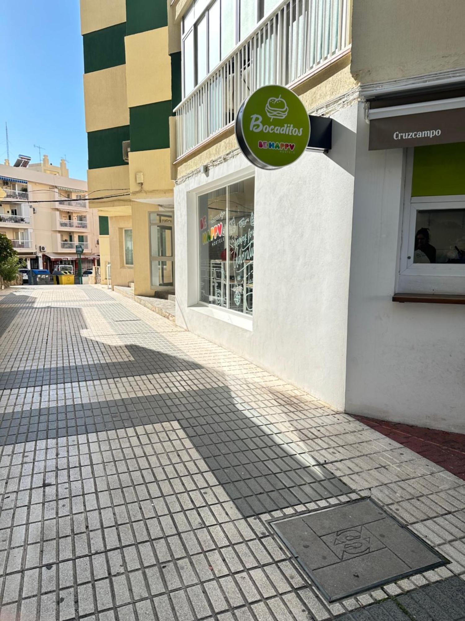 Be Happy Hostel Nerja Extérieur photo