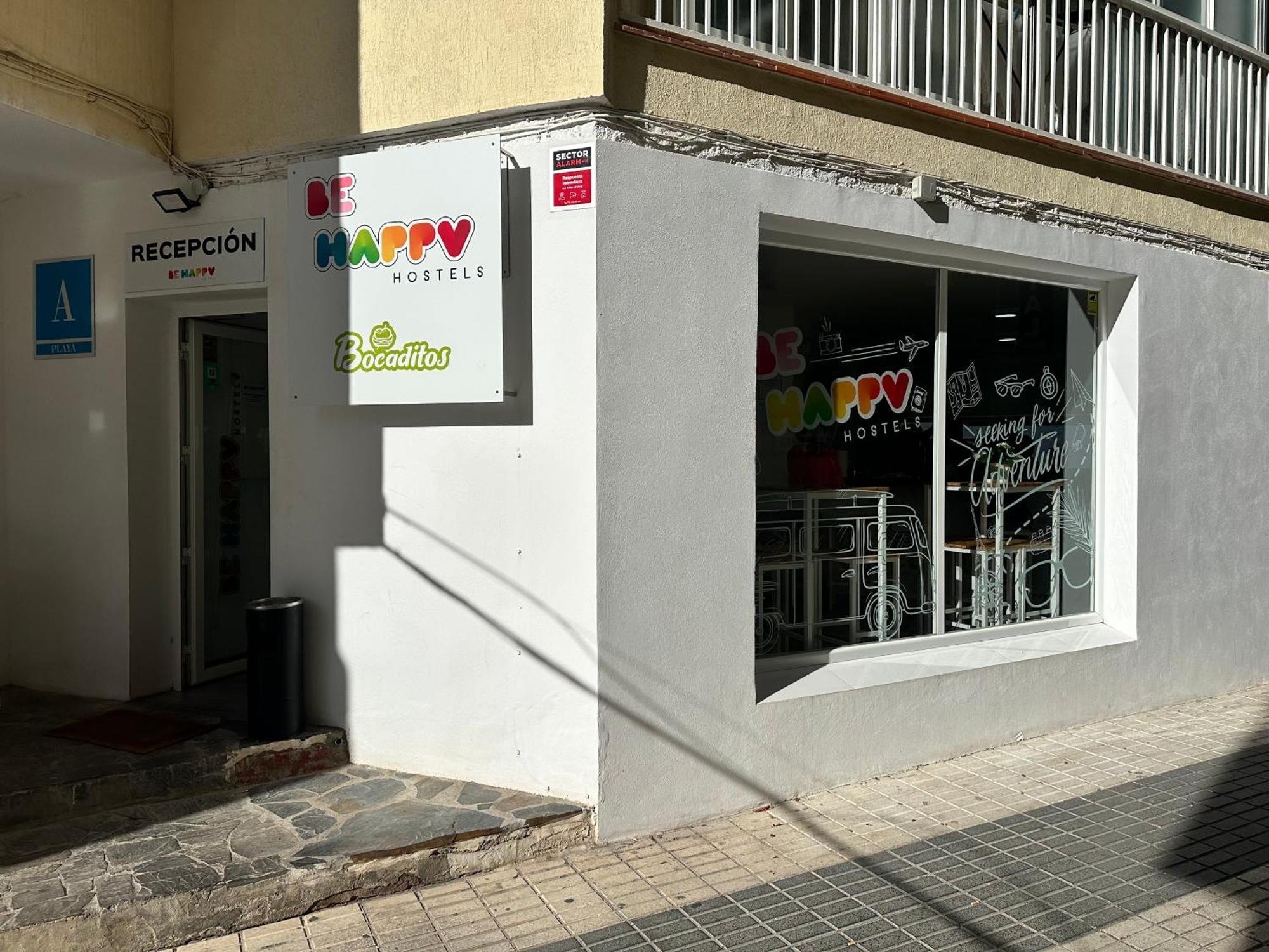 Be Happy Hostel Nerja Extérieur photo
